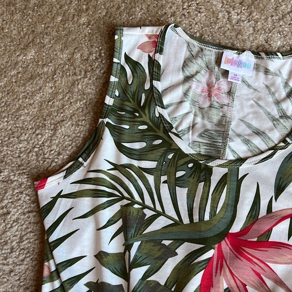 Lularoe Summer tank Dress tropical palm red green leaves leaf size medium floral - Picture 8 of 8